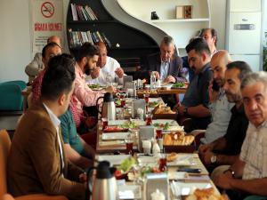 Açıkhava AVM isteyen esnaf, Başkan Şenolu Ağırladı