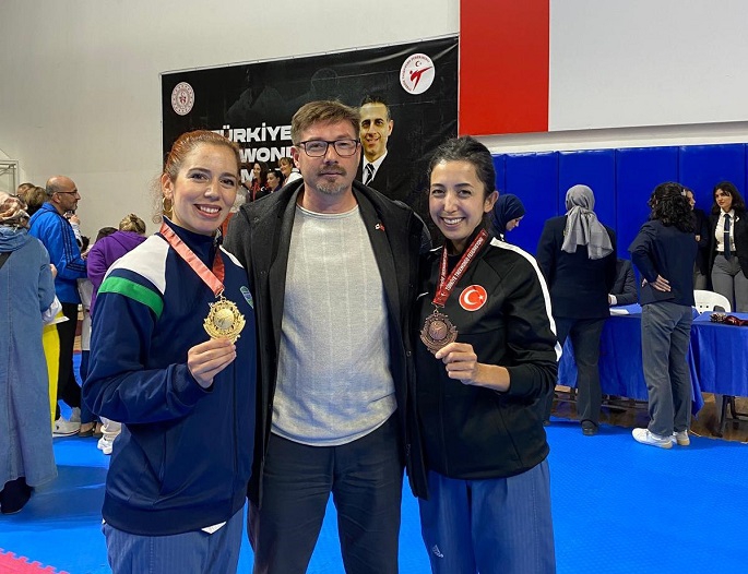 Gaziemir’in Sporcuları Madalyaları Topladı