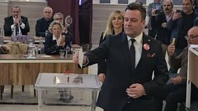KUŞADASI'NDA YENİ BAŞKANVEKİLİ DEMİRTAŞ
