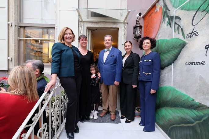 İzmir’de Kadın Şapka Kültürü Sergisi