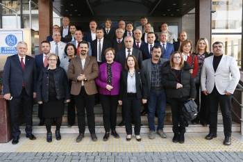 Pekdaş: Borçsuz belediye devrediyoruz