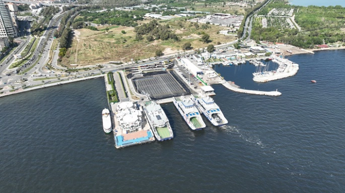 Üçkuyular-Bostanlı Hattında, Feribotsuz Saatler