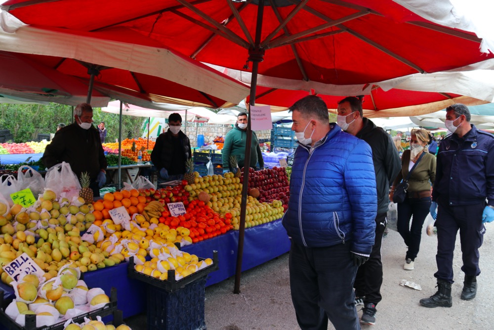 Başkan Oran’dan Pazar denetimi