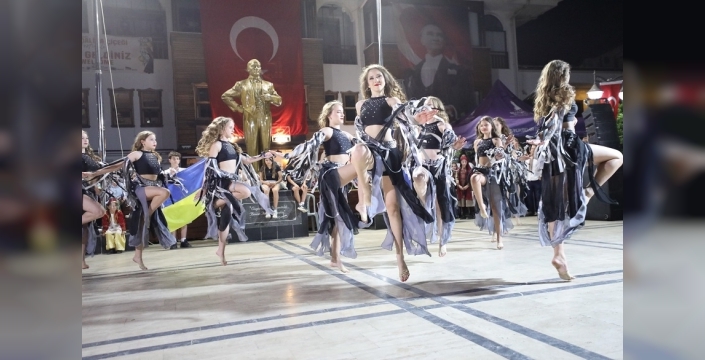 Menderes’te Çiçek Gibi Festival 
